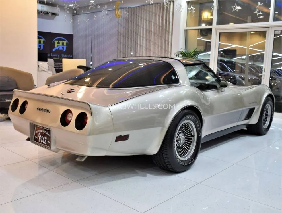 Chevrolet Corvette 1982 for Sale in Dubai Image-7