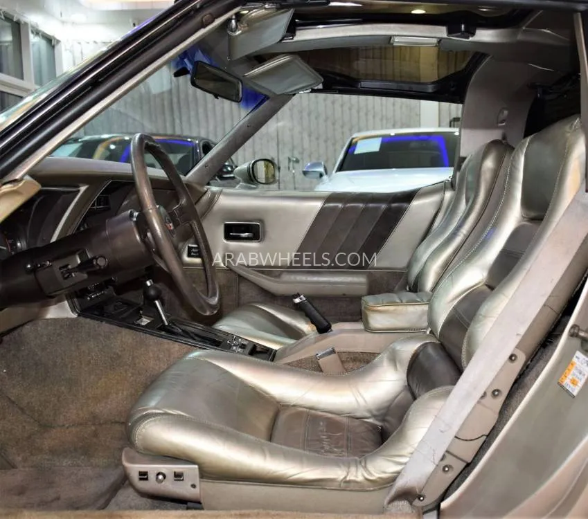 Chevrolet Corvette 1982 for Sale in Dubai Image-10