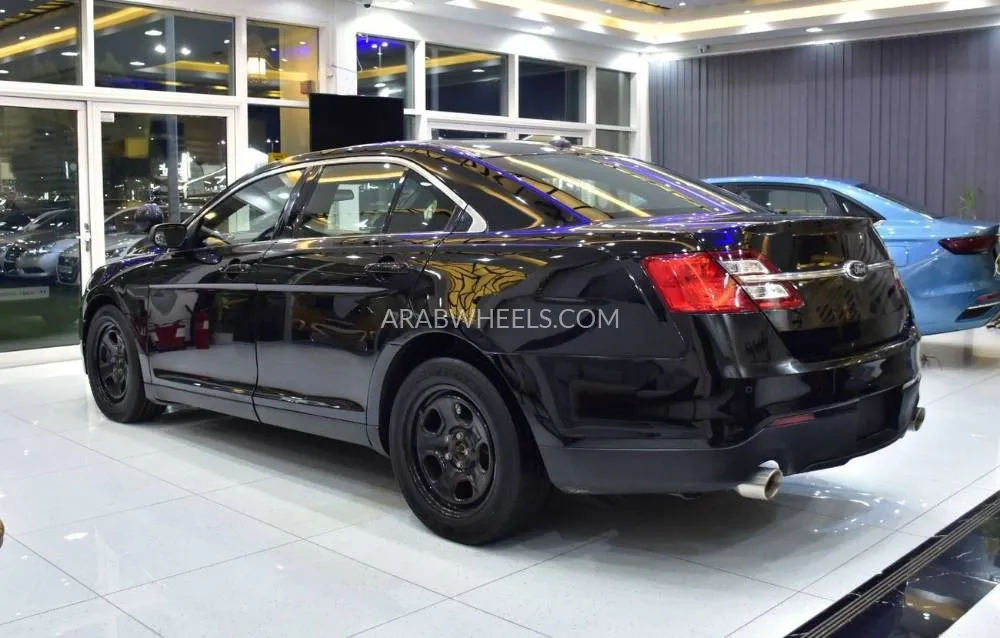 Ford Taurus 2015 for Sale in Dubai Image-7