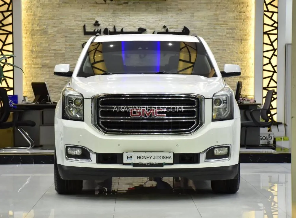 GMC Yukon 2019 for Sale in Dubai Image-2