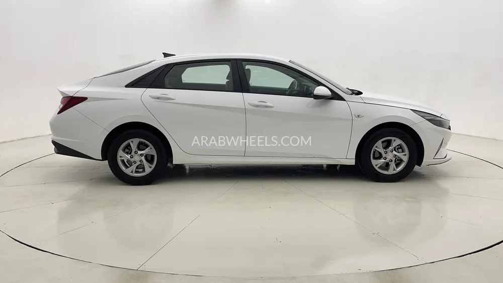 هيونداي إلنترا 2022 for Sale in دبي Image-2