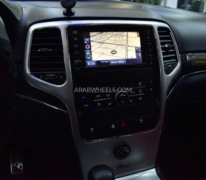 Jeep Cherokee 2012 for Sale in Dubai Image-15