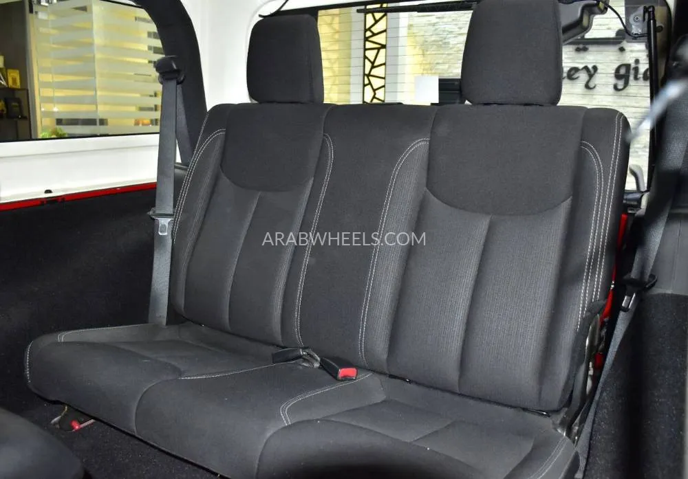 Jeep Wrangler 2014 for Sale in Dubai Image-15