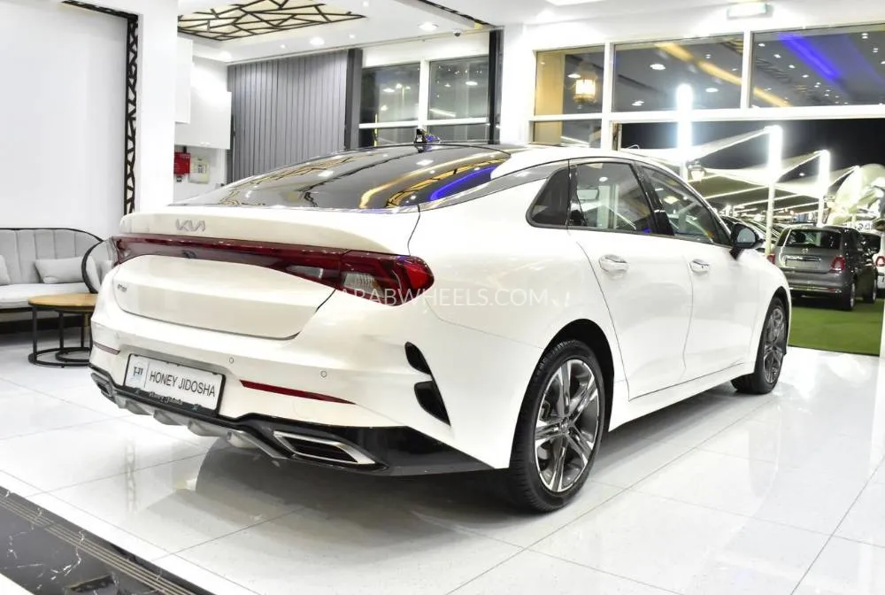 Kia K5 2022 for Sale in Dubai Image-6