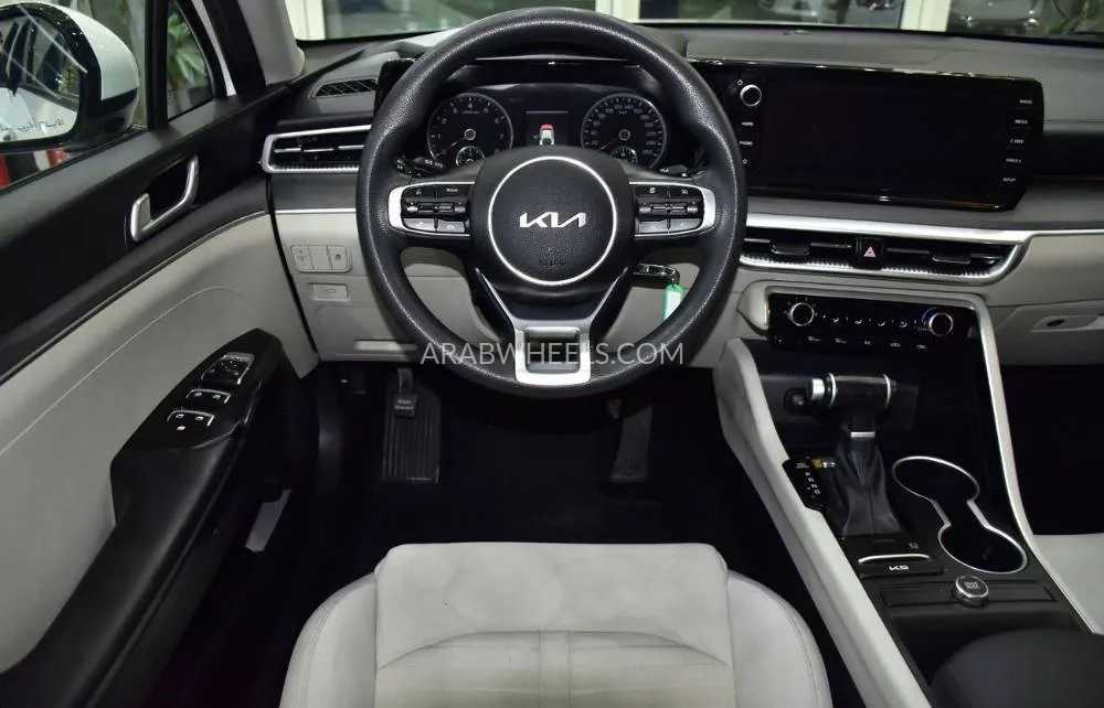 Kia K5 2023 for Sale in Dubai Image-12