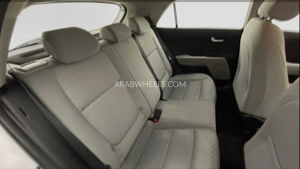 كيا ريو 2019 for Sale in دبي Image-22