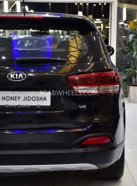 Kia Sorento 2016 for Sale in Dubai Image-9