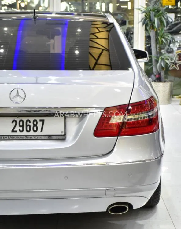 Mercedes Benz E Class 2010 for Sale in Dubai Image-9