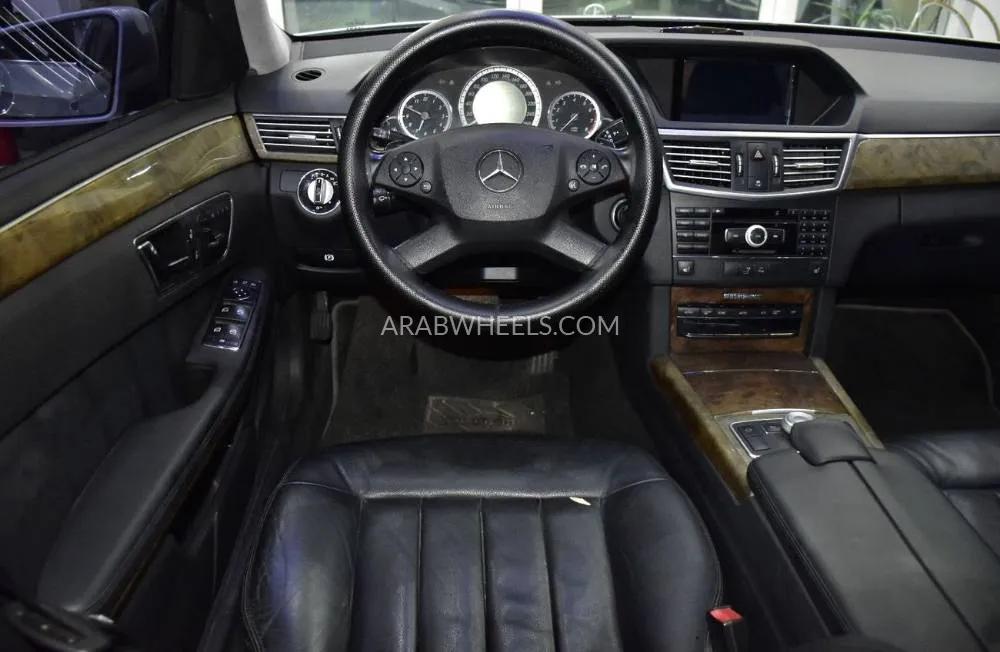 Mercedes Benz E Class 2010 for Sale in Dubai Image-12