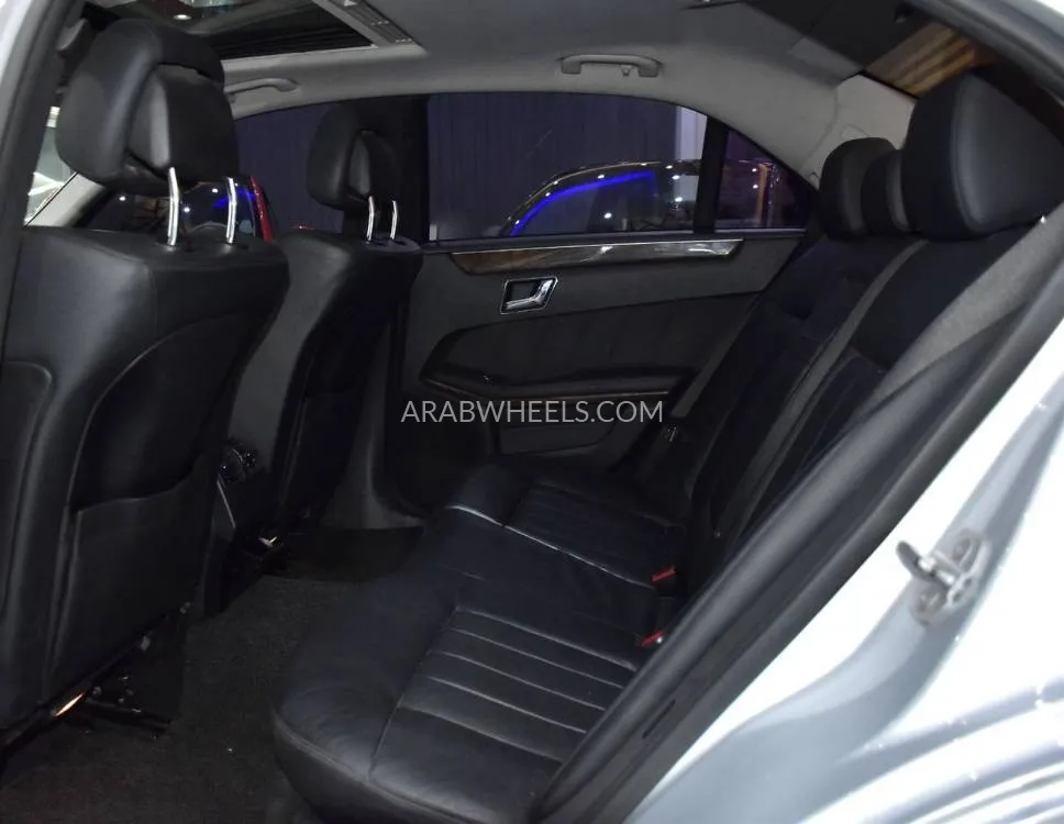 Mercedes Benz E Class 2010 for Sale in Dubai Image-16