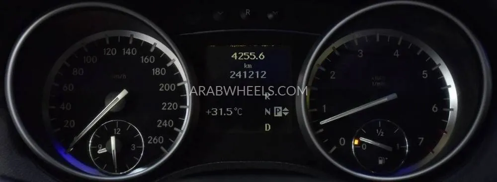 Mercedes Benz ML Class 2011 for Sale in Dubai Image-13