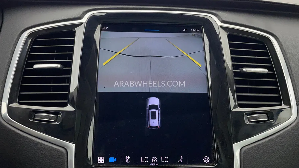 Volvo XC90 2023 for Sale in Dubai Image-17