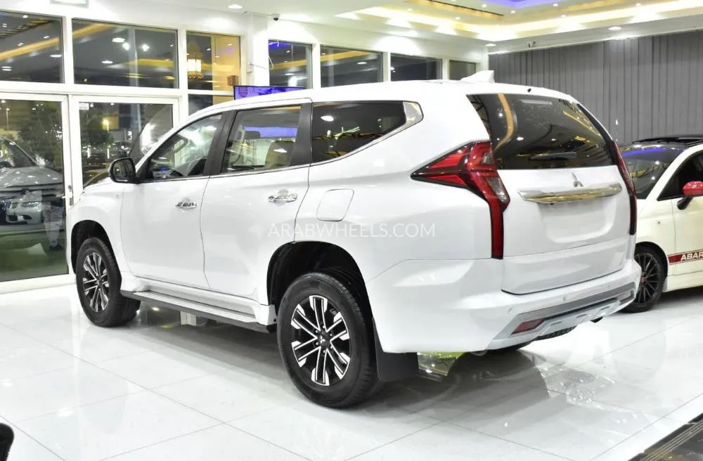 Mitsubishi Montero Sport 2021 for Sale in Dubai Image-7