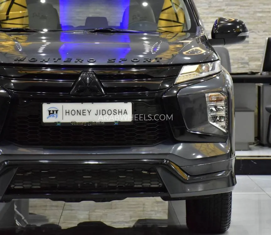 Mitsubishi Montero Sport 2023 for Sale in Dubai Image-4