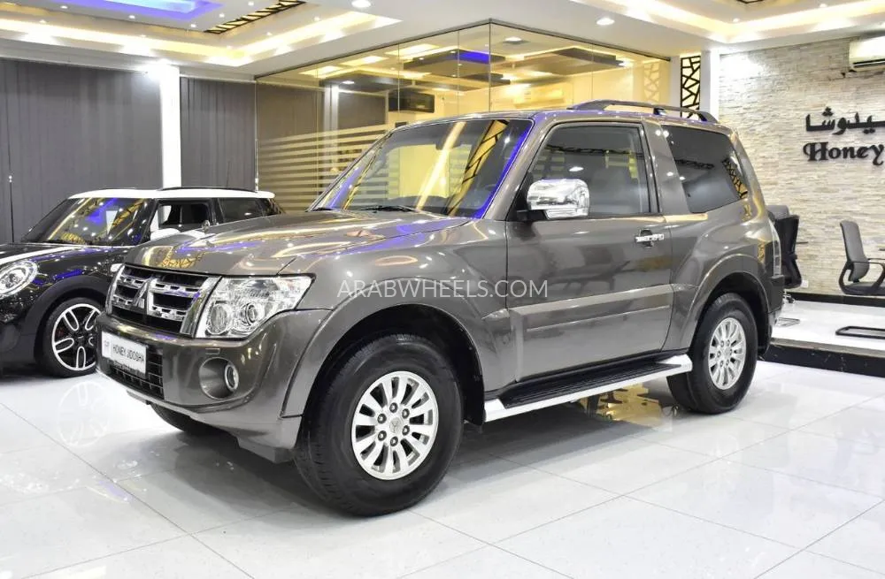 ميتسوبيشي باجيرو 2014 for Sale in دبي Image-3