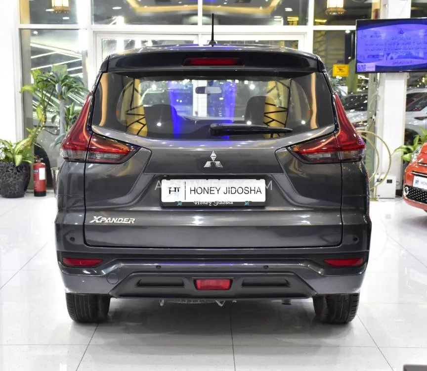Mitsubishi Xpander 2022 for Sale in Dubai Image-5