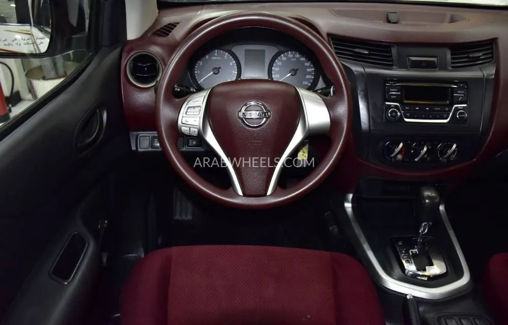 Nissan Navara 2019 for Sale in Dubai Image-12