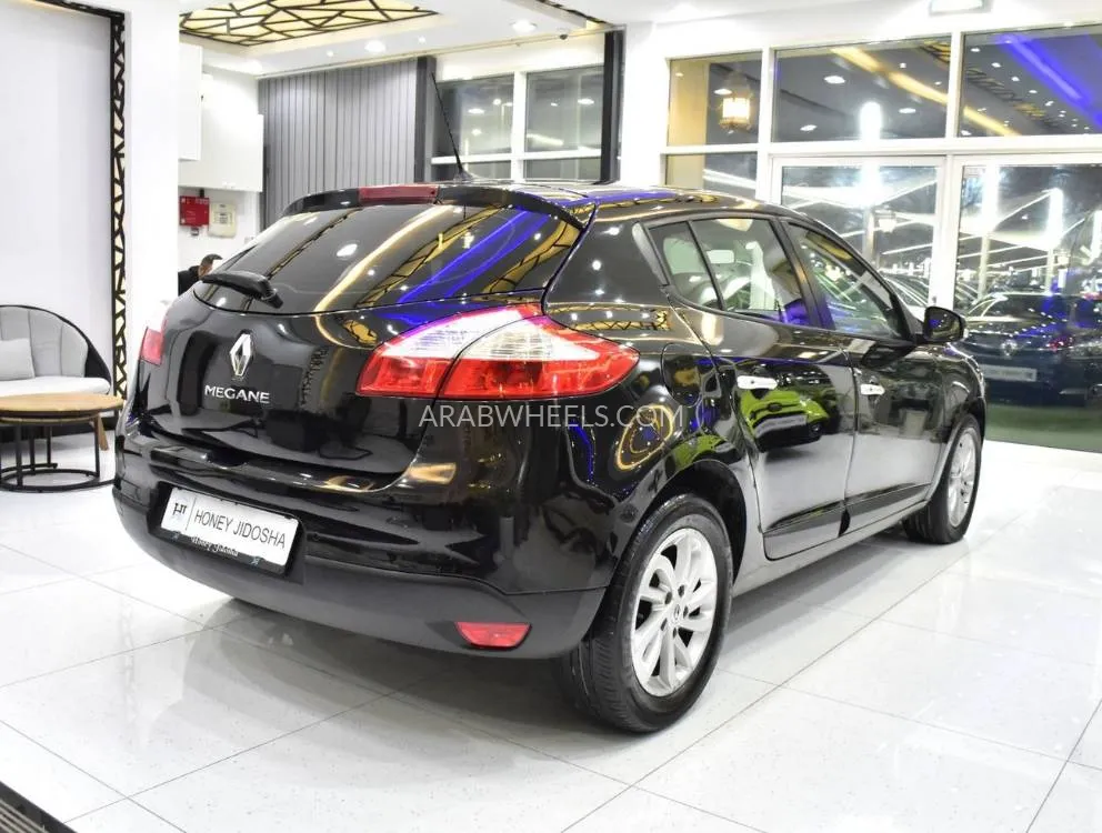Renault Megane 2015 for Sale in Dubai Image-6