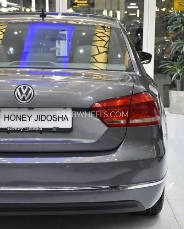 Volkswagen Passat 2013 for Sale in Dubai Image-9