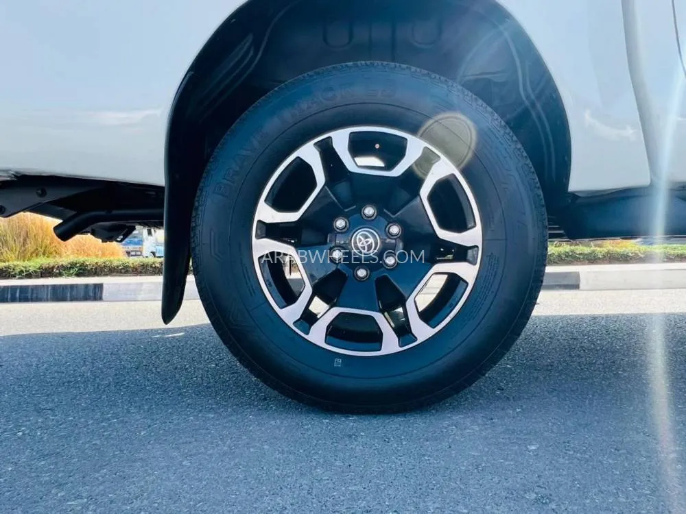 تويوتا هايلوكس 2021 for Sale in دبي Image-7