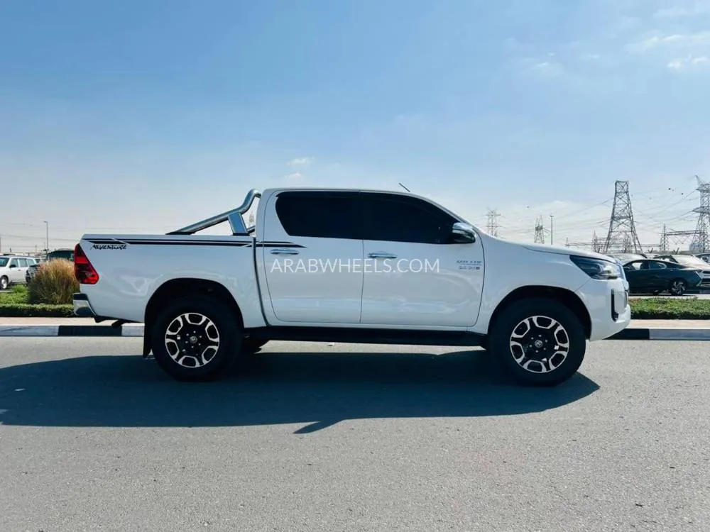 تويوتا هايلوكس 2021 for Sale in دبي Image-9