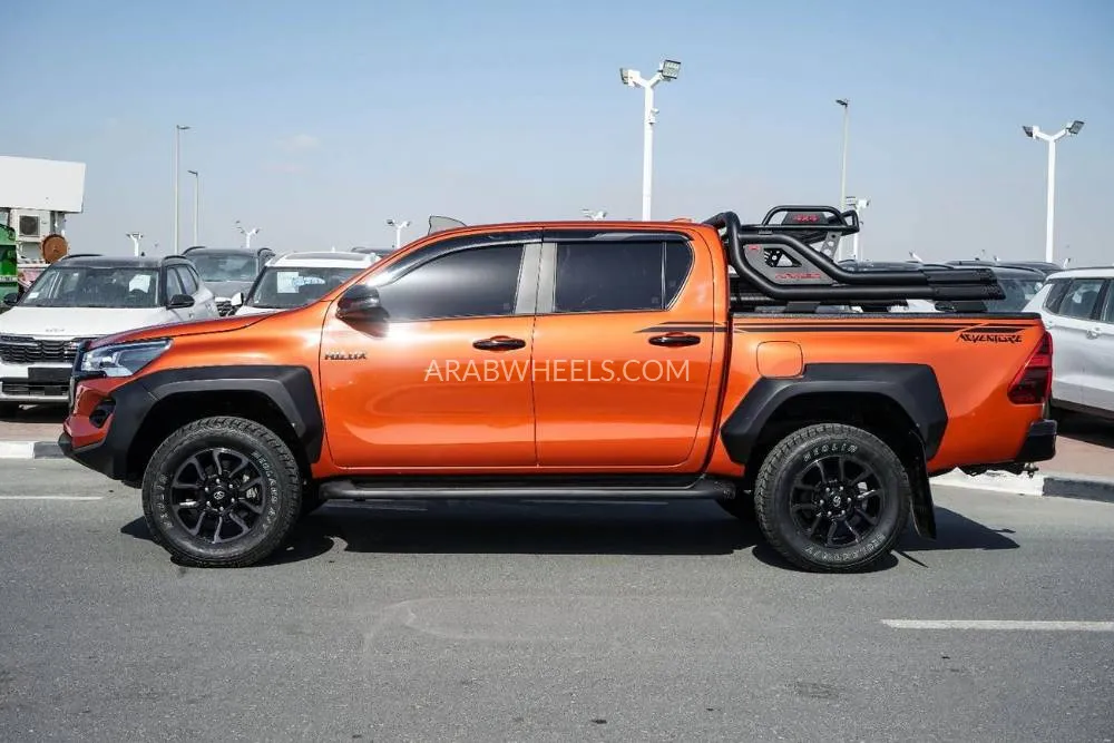 تويوتا هايلوكس 2024 for Sale in دبي Image-7