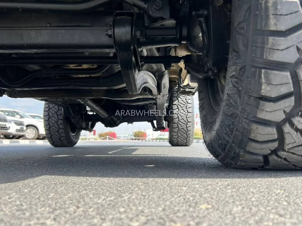 تويوتا لاند كروزر 70 سيريز 2022 for Sale in دبي Image-24