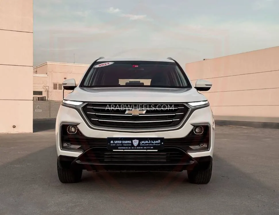 Chevrolet Captiva 2023 for Sale in Sharjah Image-2