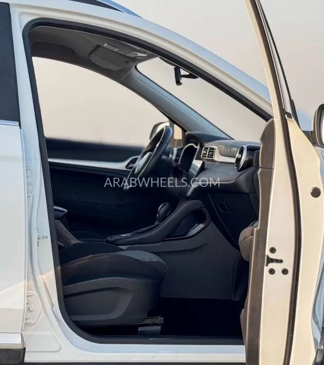 MG EZS 2023 for Sale in Sharjah Image-9