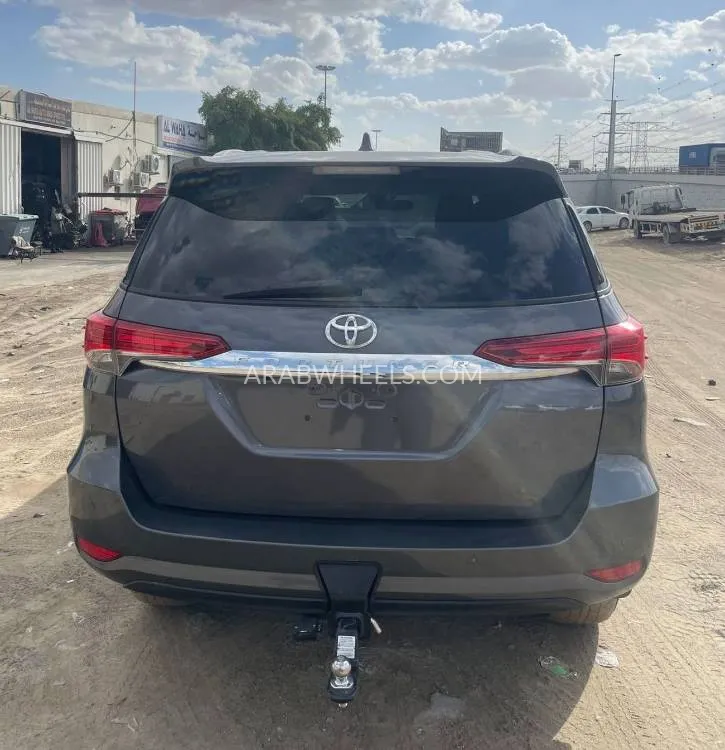Toyota Fortuner 2023 for Sale in Dubai Image-6