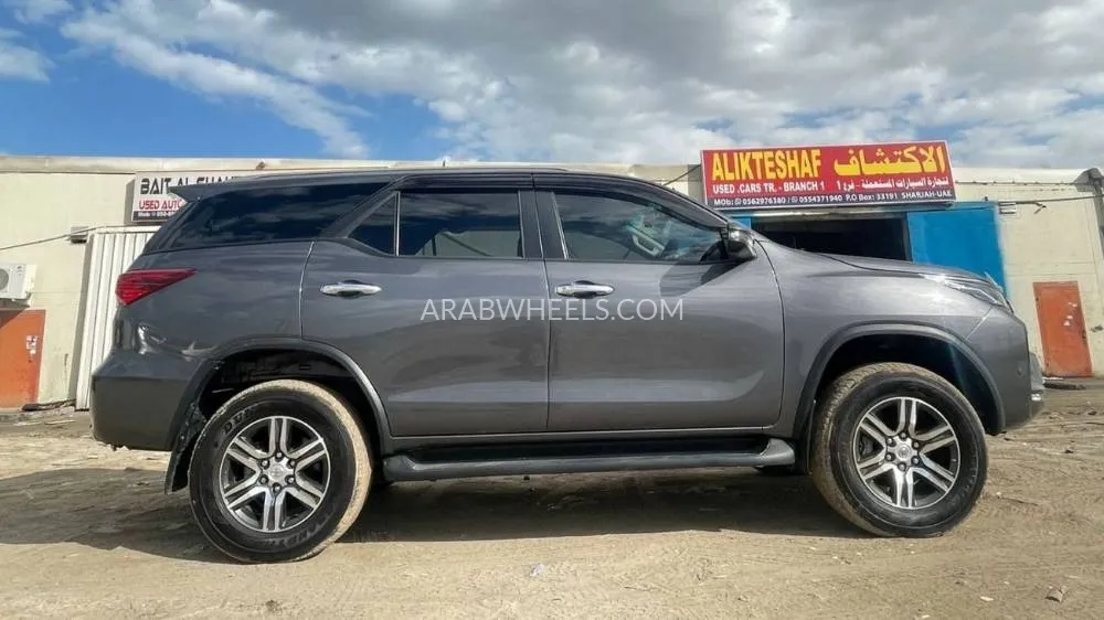 Toyota Fortuner 2023 for Sale in Dubai Image-7