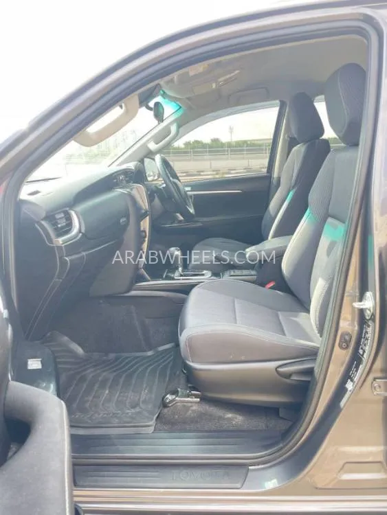 Toyota Fortuner 2023 for Sale in Dubai Image-14