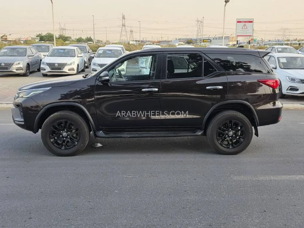 Toyota Fortuner 2024 for Sale in Dubai Image-8