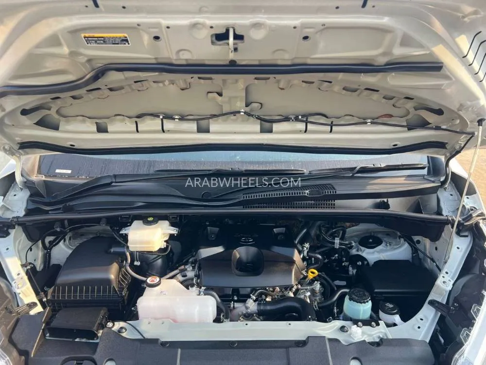 Toyota Hiace 2024 for Sale in Dubai Image-17