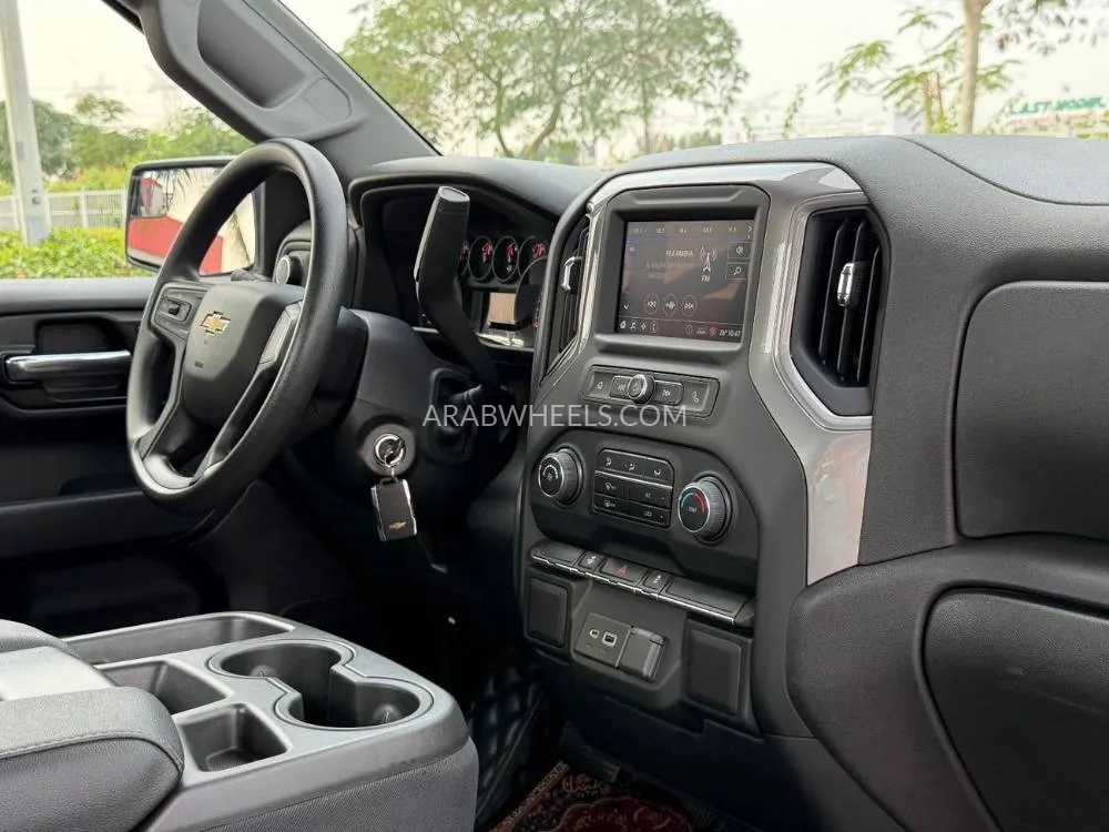 Chevrolet Silverado 2022 for Sale in Dubai Image-6