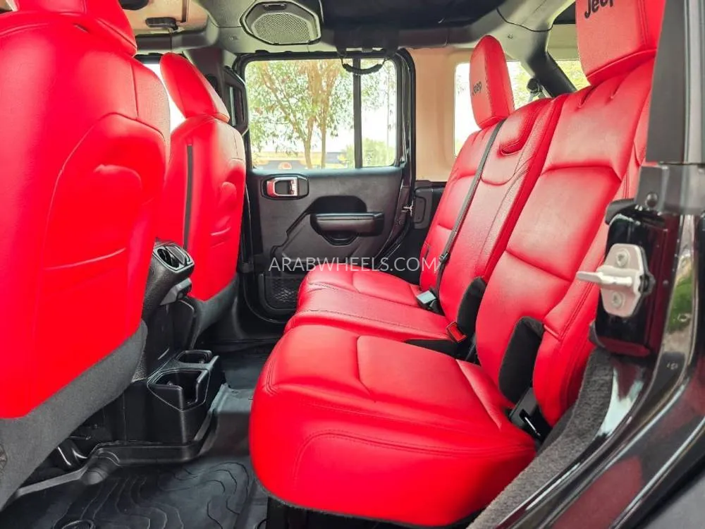 Jeep Wrangler 2020 for Sale in Dubai Image-8