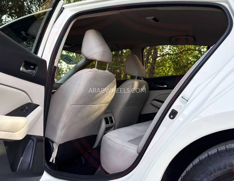 Nissan Altima 2022 for Sale in Sharjah Image-10