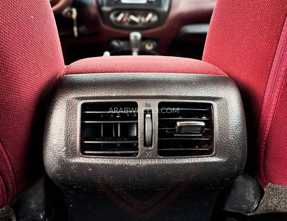 Nissan Navara 2022 for Sale in Sharjah Image-11