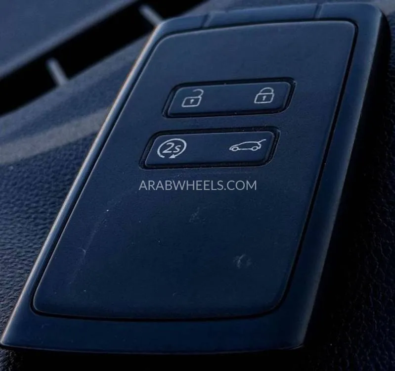 Renault Duster 2020 for Sale in Sharjah Image-13