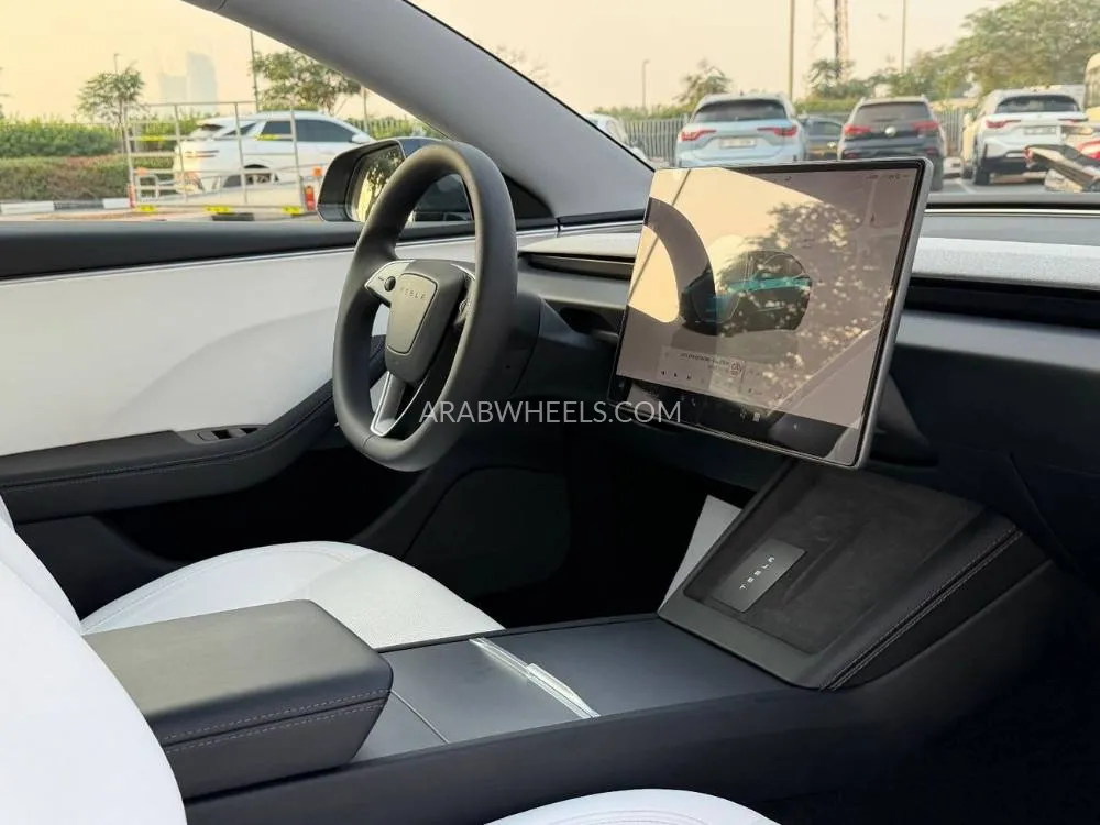 تسلا موديل 3 2024 for Sale in دبي Image-8