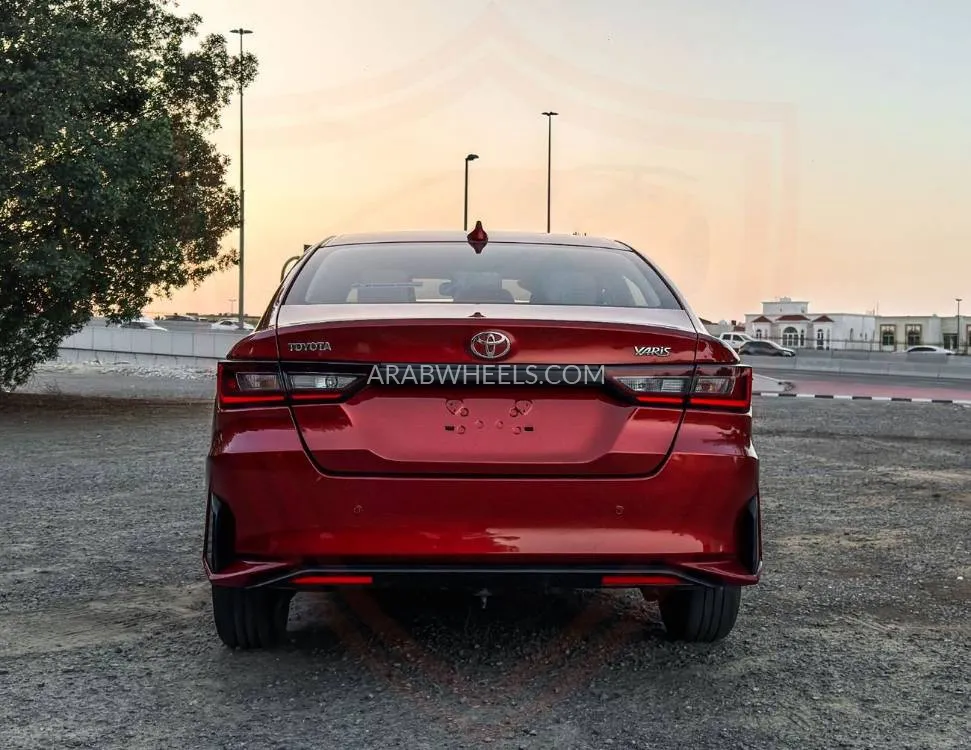 Toyota Yaris 2023 for Sale in Sharjah Image-5