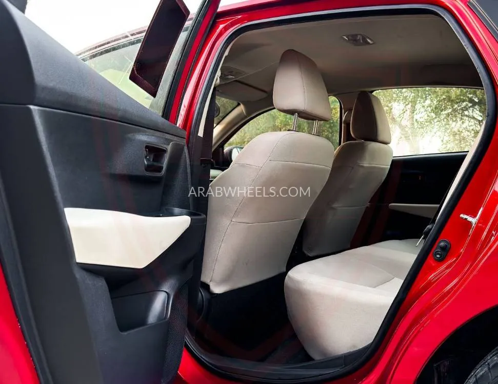 Toyota Yaris 2023 for Sale in Sharjah Image-10