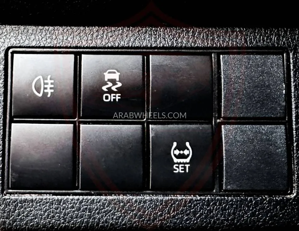 Toyota Yaris 2023 for Sale in Sharjah Image-14