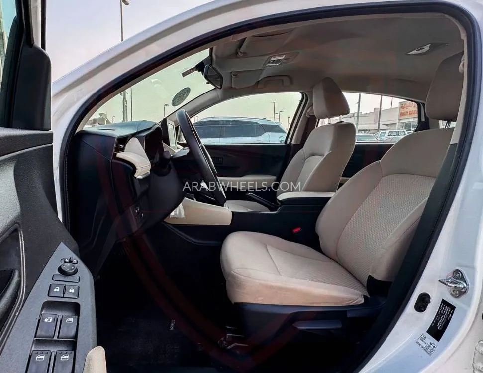 تويوتا يارس 2023 for Sale in الشارقة Image-8