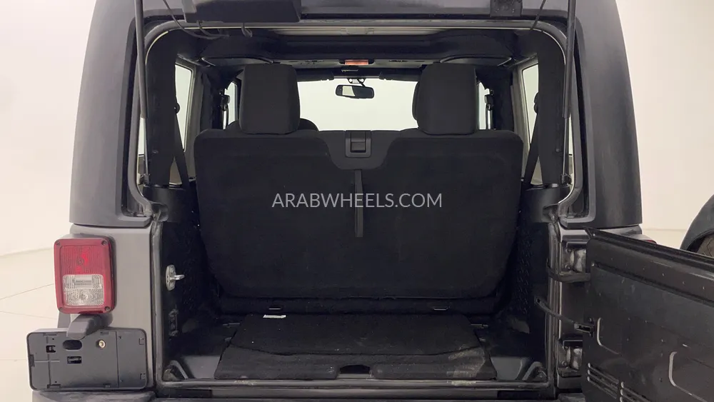 جيب رانجلر 2018 for Sale in دبي Image-25