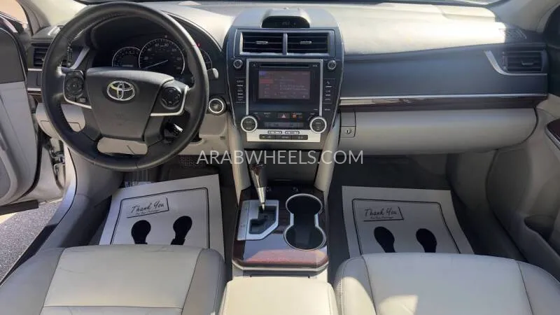 تويوتا كامري 2012 for Sale in دبي Image-2