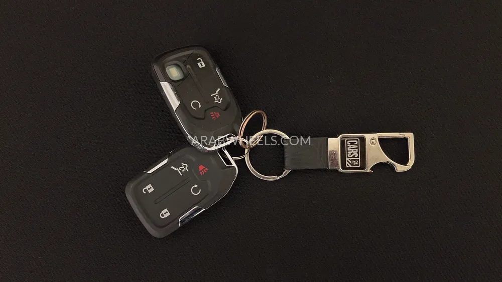 GMC Acadia 2023 for Sale in Dubai Image-28