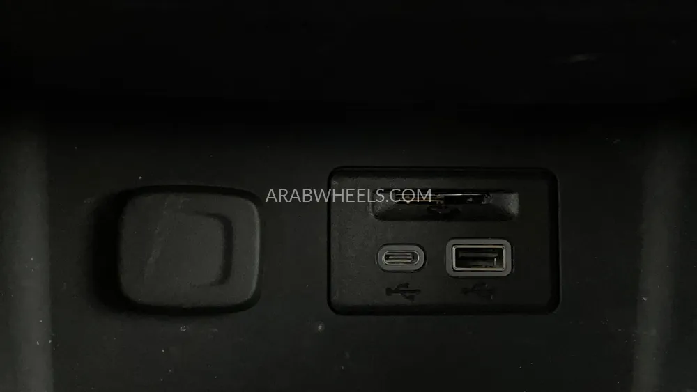 GMC Acadia 2023 for Sale in Dubai Image-54