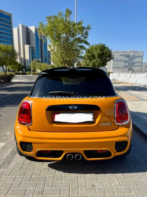 ميني كوبر 2018 for Sale in أبو ظبي Image-4