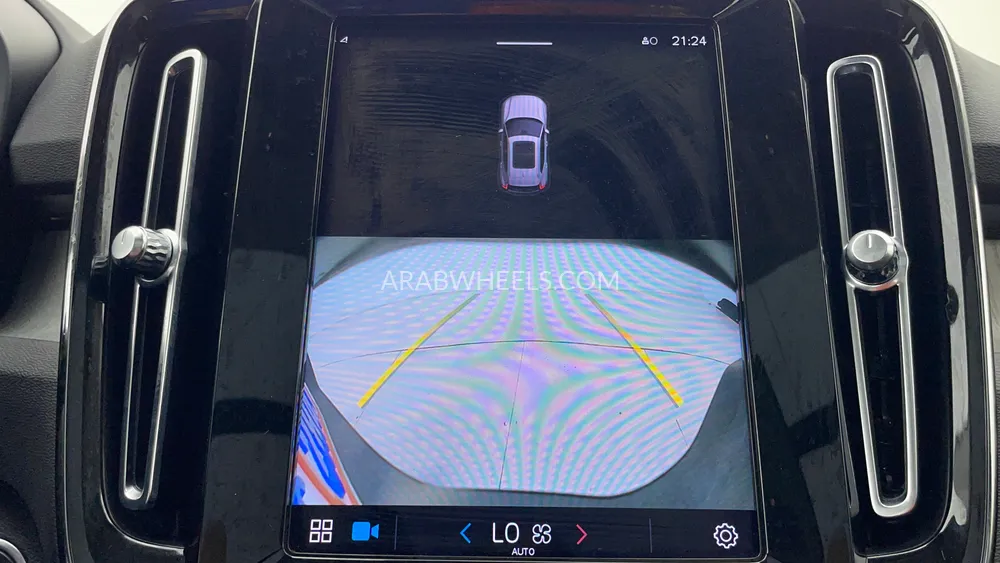 Volvo XC40 2023 for Sale in Dubai Image-16